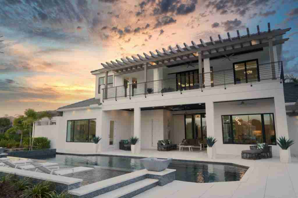 Medallion sliding door exterior, rear elevation