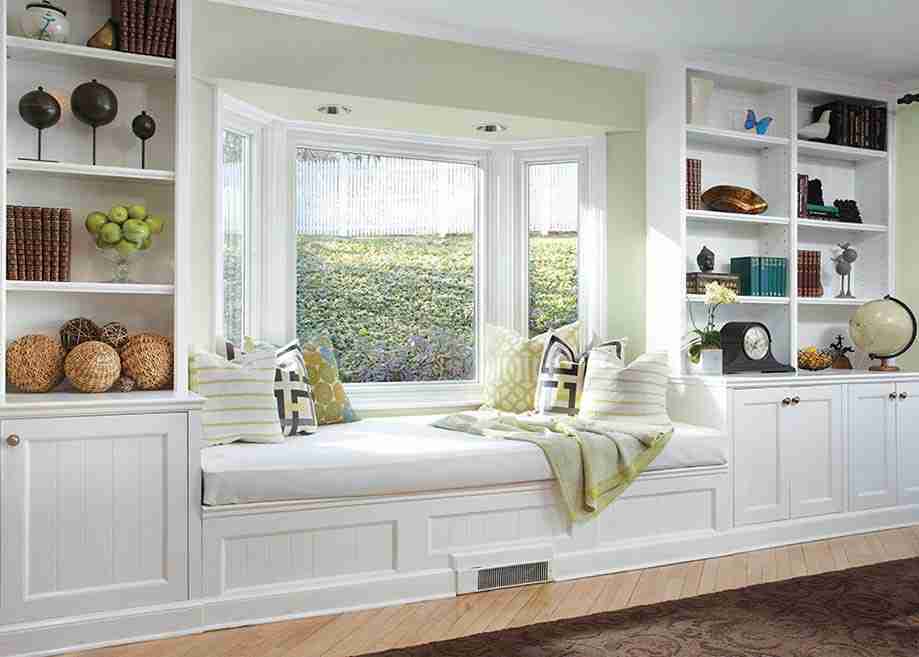 Bay window sitting room — lifestyle